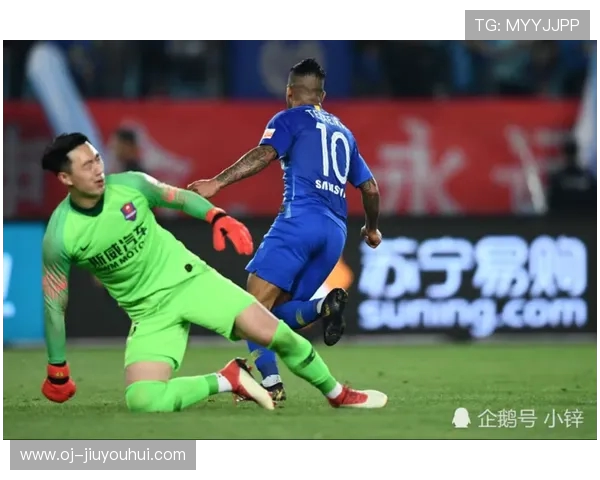 惊天一脚！20秒钟迅速破门，足球场上演极速进攻绝杀时刻